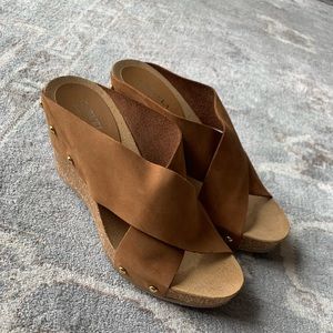 NWOT! Carvela Sandals